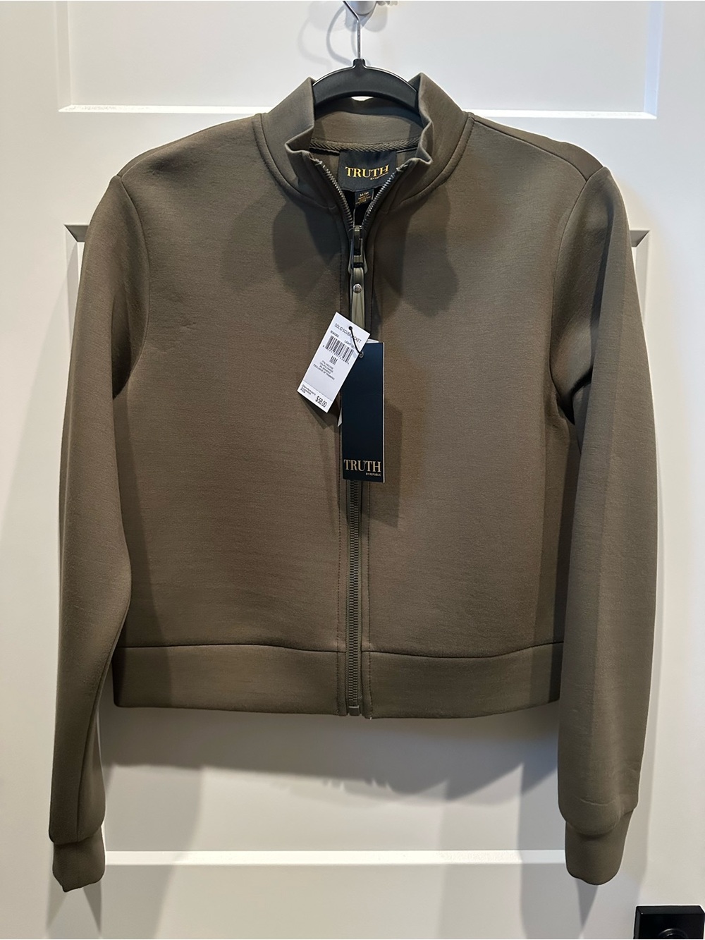 NWT Truth scuba jacket. Medium